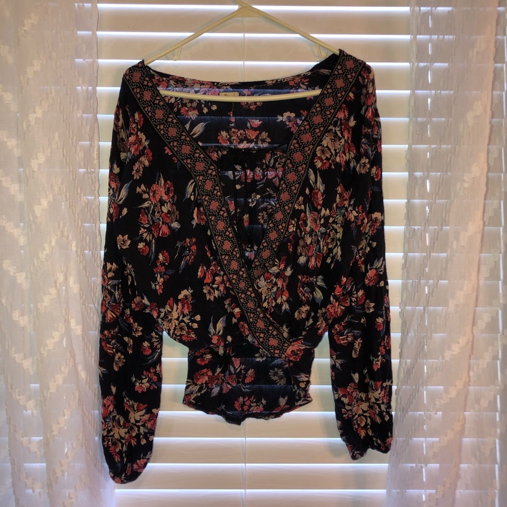 Hollister floral blouse